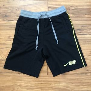 Nike Sportswear Alumni Shorts CW4695-010 Small NEW